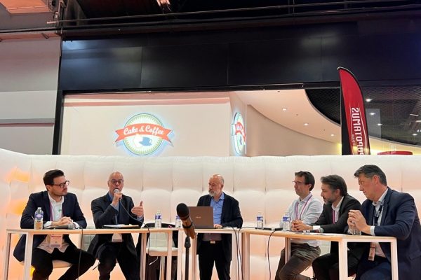 Prise de parole Damien Pierron, Senior Sales Engineer de COBuy aux Salons Solutions 2024